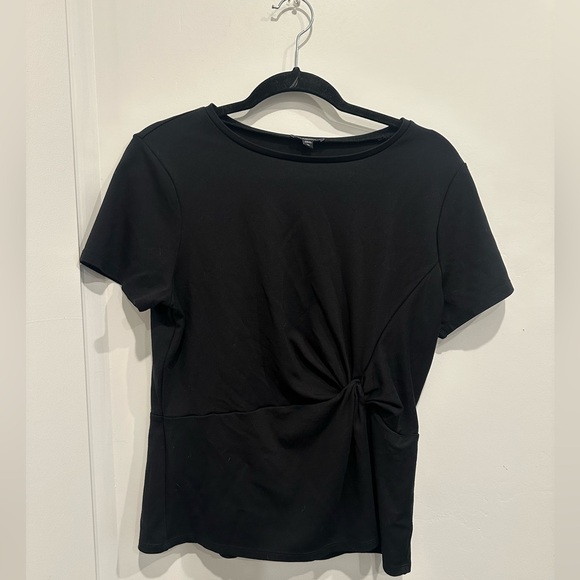 Express Black Twist-Front Tee — Size Large — EUC ❤️❤️❤️ - Picture 6 of 17